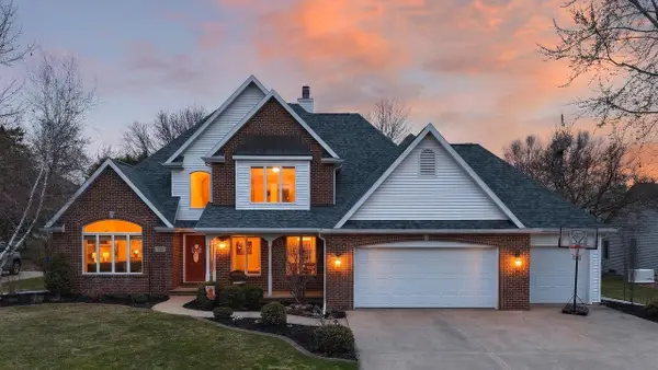 422 E OLDE PALTZER COURT, Appleton, WI 54913