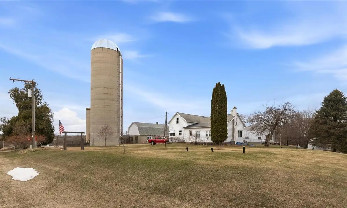 6864 COUNTY RD J, Oconto, WI 54153 - #1