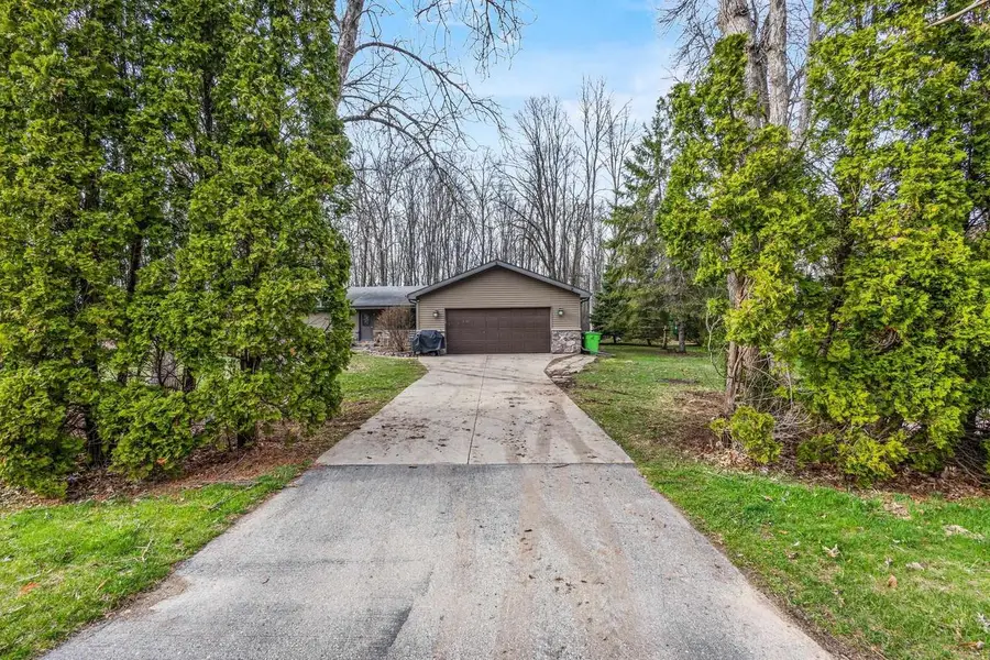 8578 WINNCREST ROAD, Neenah, WI 54956 - #2