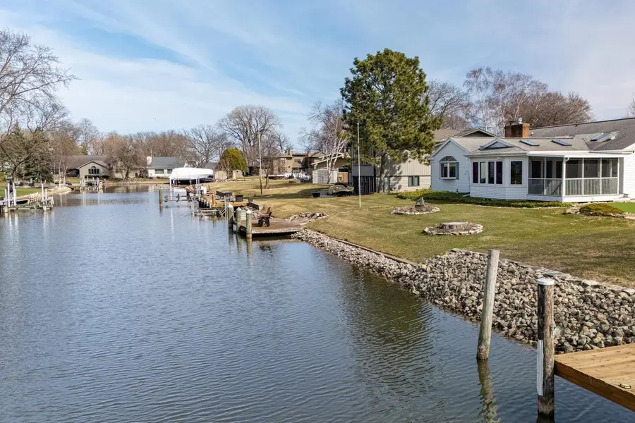 918 LEEWARD COURT, Oshkosh, WI 54901 - #3