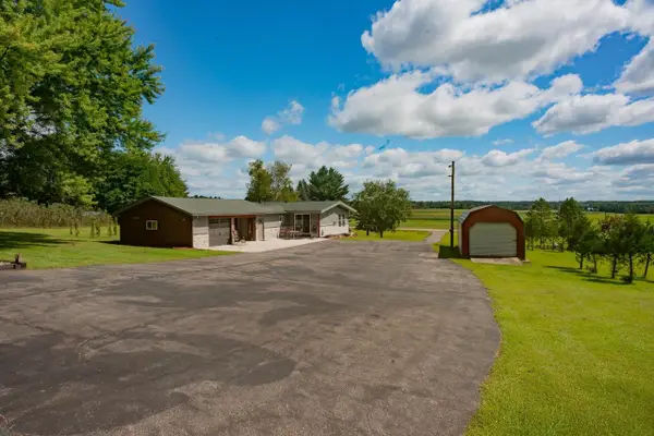 N1531 COUNTY ROAD B, Coloma, WI 54930