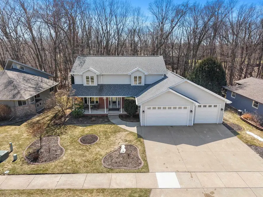 1349 EDGEWOOD DRIVE, Kaukauna, WI 54130 - #2