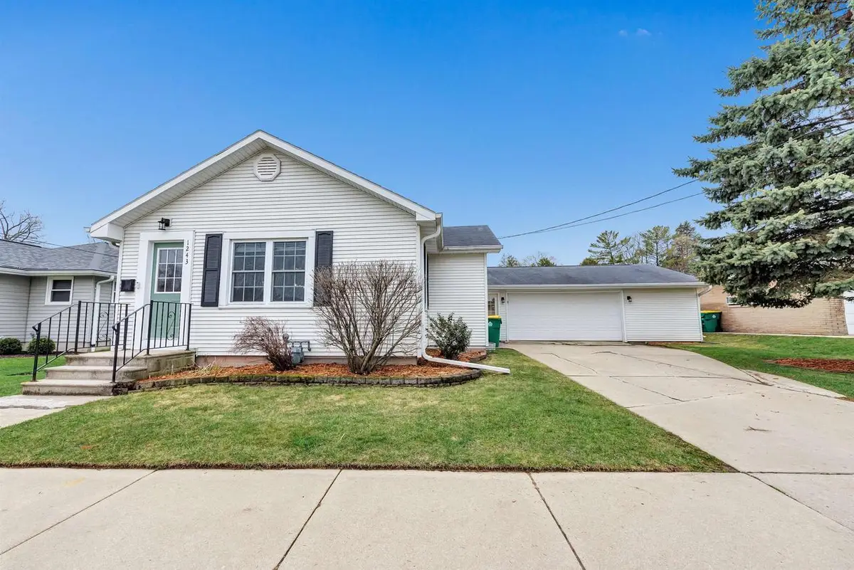 1243 ELMORE STREET, Green Bay, WI 54303 - #1