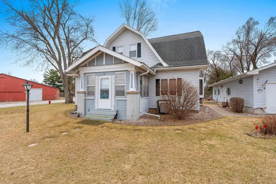 701 E PLEASANT STREET, Gresham, WI 54128 - #3