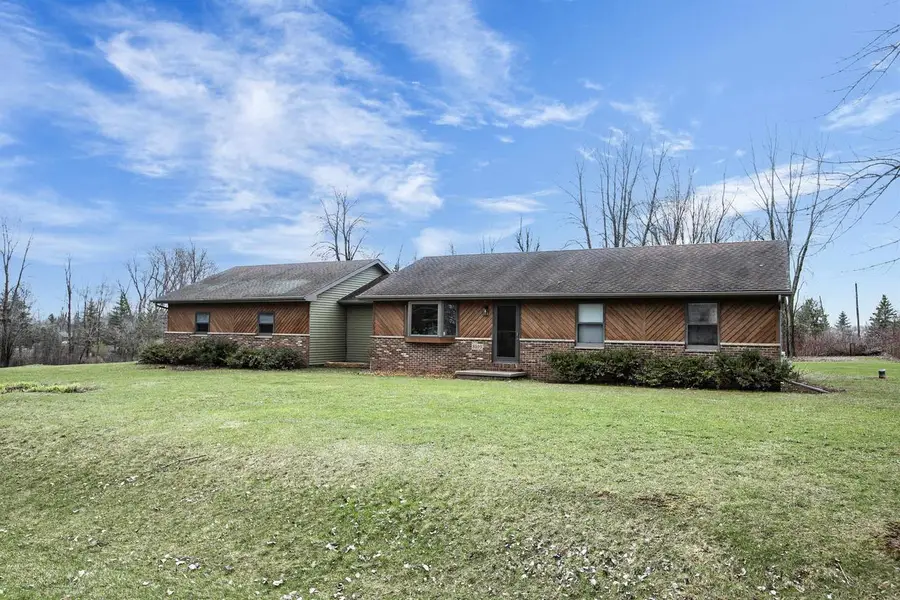 8599 WINNCREST ROAD, Neenah, WI 54956 - #2