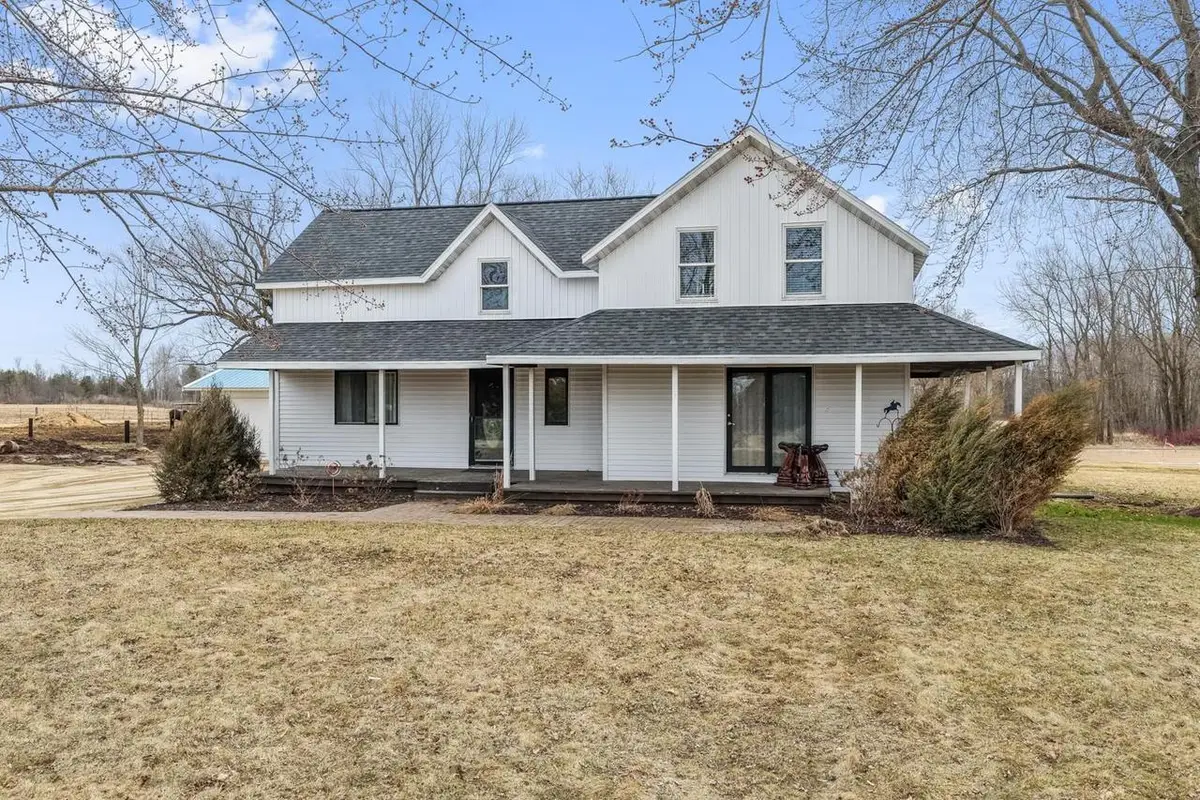 5904 COUNTY ROAD J, Oconto, WI 54153 - #1