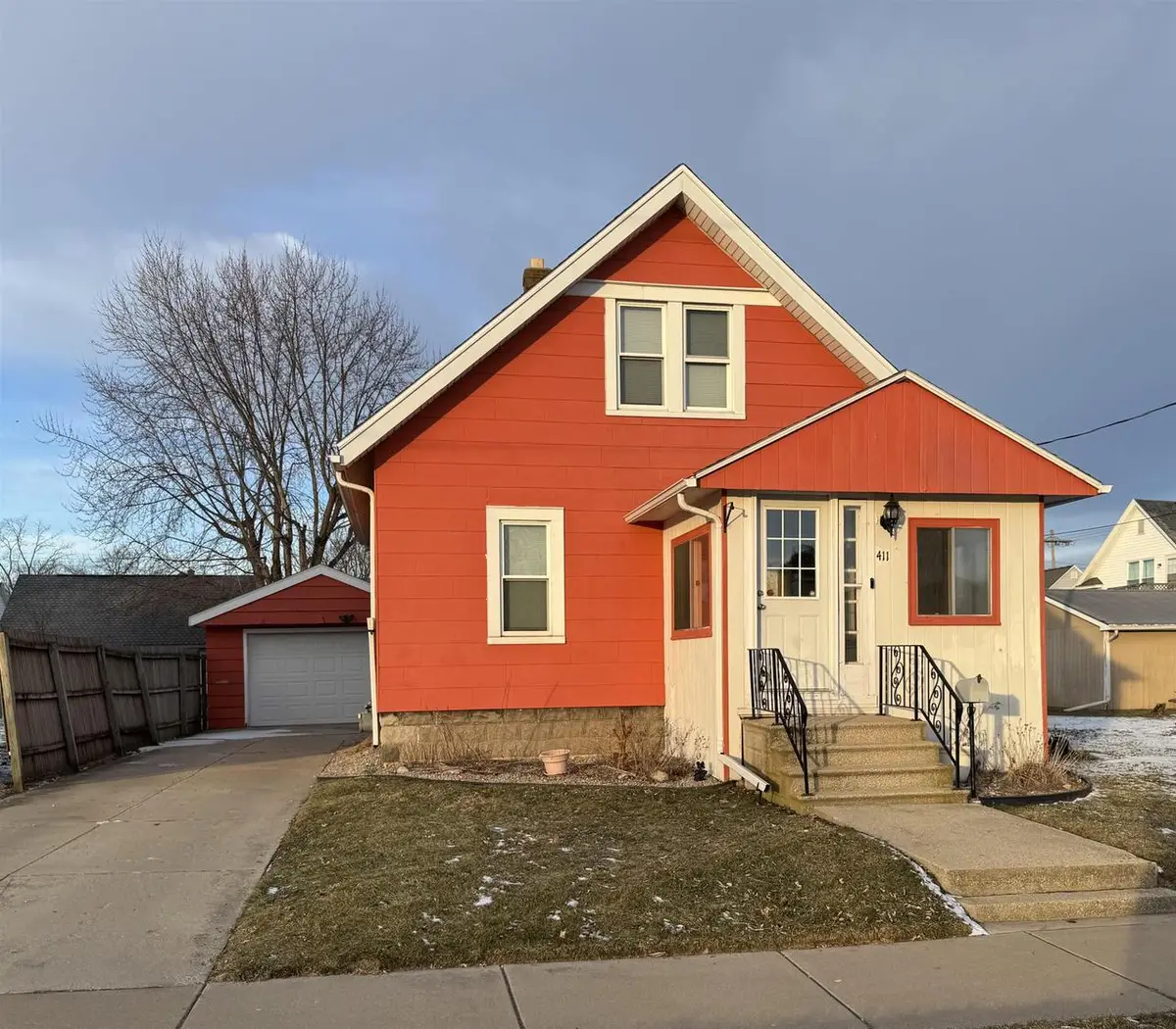 411 UNION STREET, Neenah, WI 54956 - #1