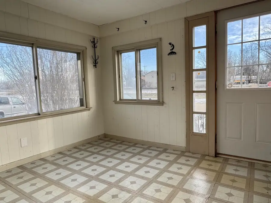 411 UNION STREET, Neenah, WI 54956 - #3