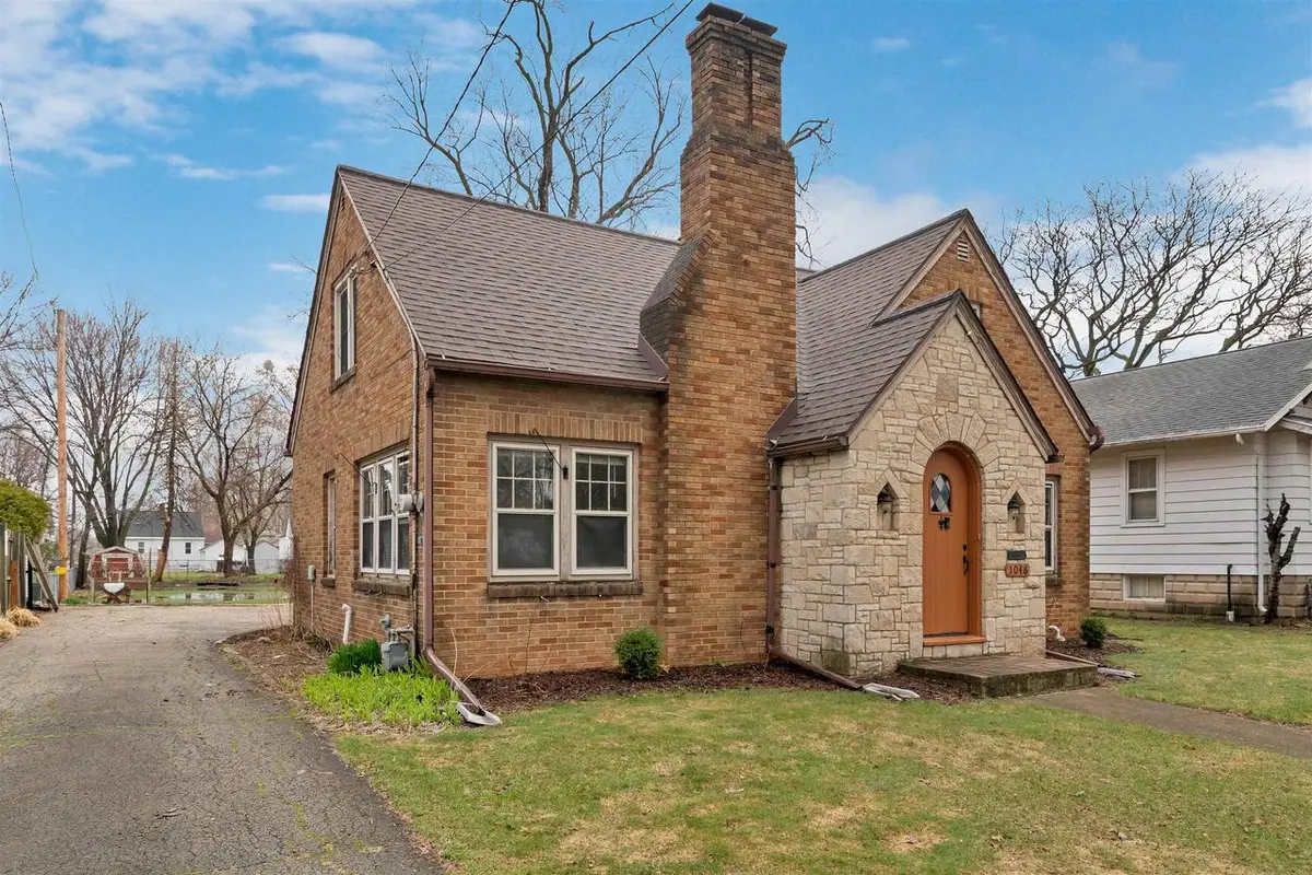 1046 KELLOGG STREET, Green Bay, WI 54303 - #1