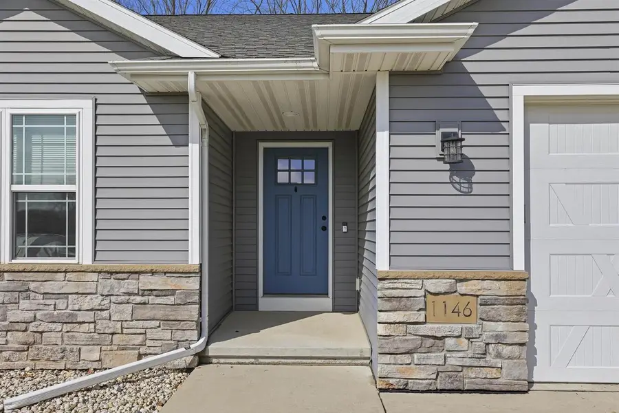 1146 LORI DRIVE, Neenah, WI 54956 - #2