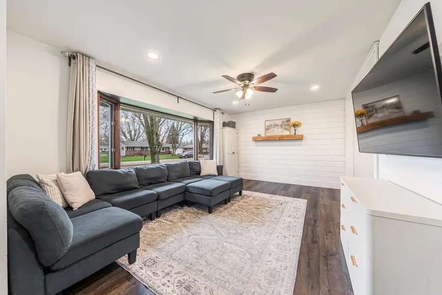 833 BUTTE STREET, Neenah, WI 54956 - #2