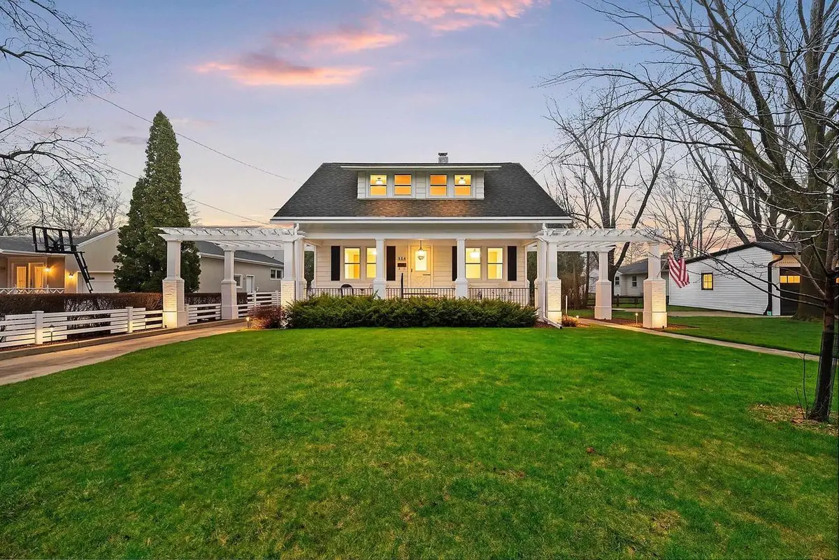 114 W MISSION ROAD, Green Bay, WI 54301 - #1