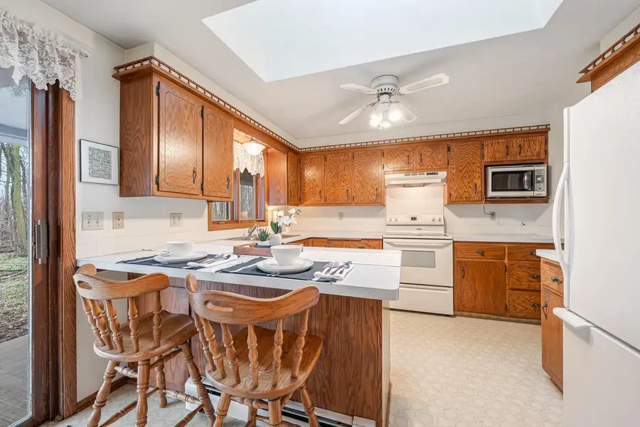 N9237 COUNTY ROAD N, Appleton, WI 54915 - #2