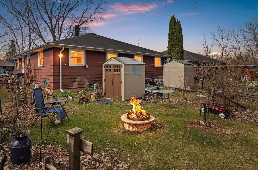 608 KNIGHT AVENUE, Neenah, WI 54956 - #2