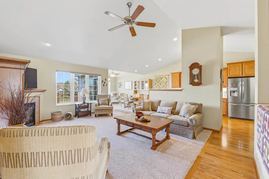 35 YORKSHIRE DRIVE, Fond Du Lac, WI 54935 - #3