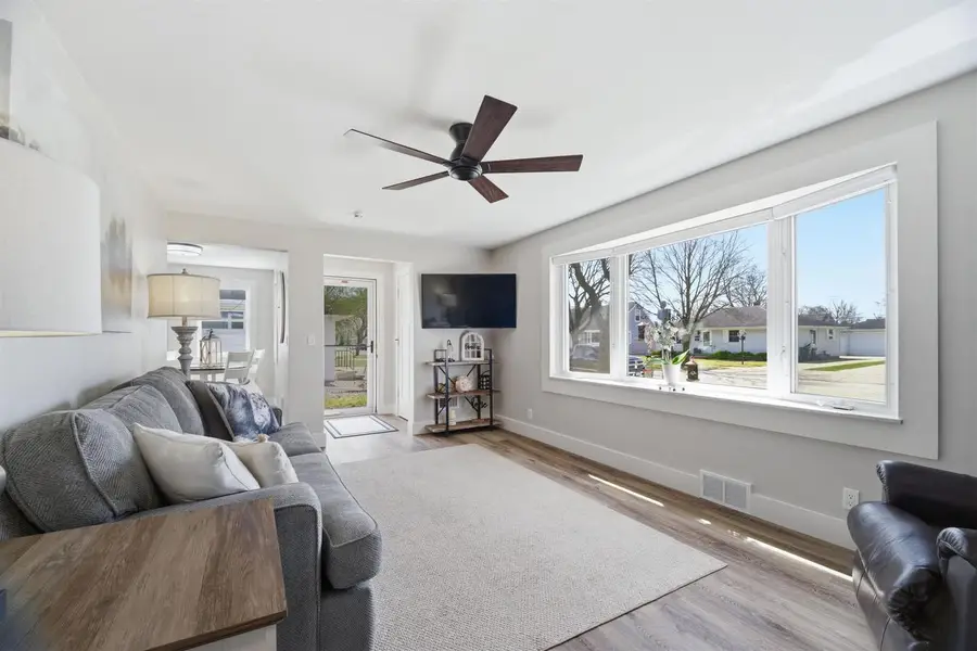 227 S MATTHEW STREET, Kimberly, WI 54136 - #2