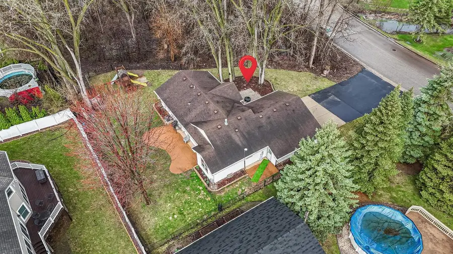 2611 W GLENDALE AVENUE, Appleton, WI 54914 - #3