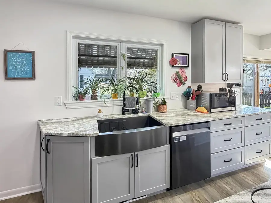 613 N SAWYER STREET, Oshkosh, WI 54902 - #3