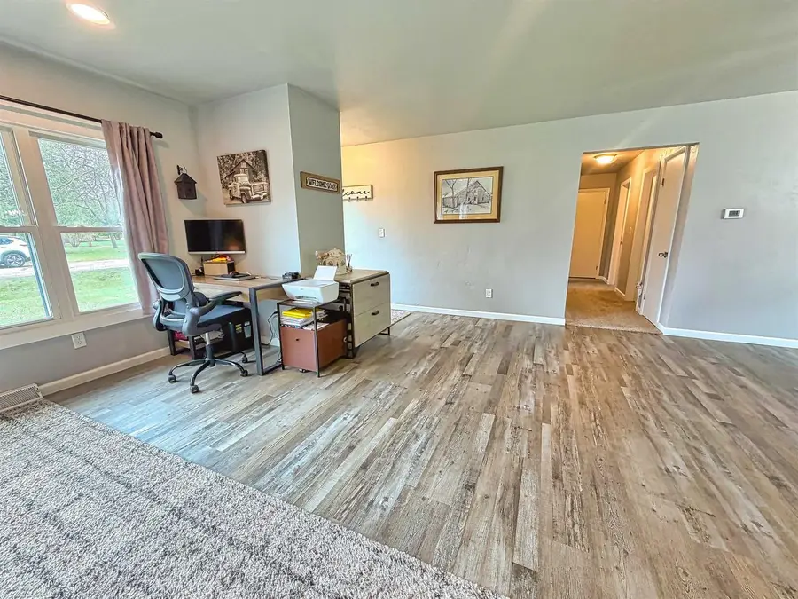 2623 OAKCREST DRIVE, Neenah, WI 54956 - #3