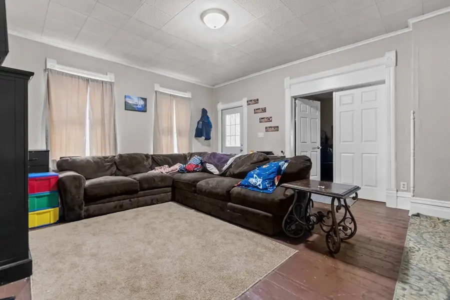 326 W 6TH AVENUE, Oshkosh, WI 54902 - #2