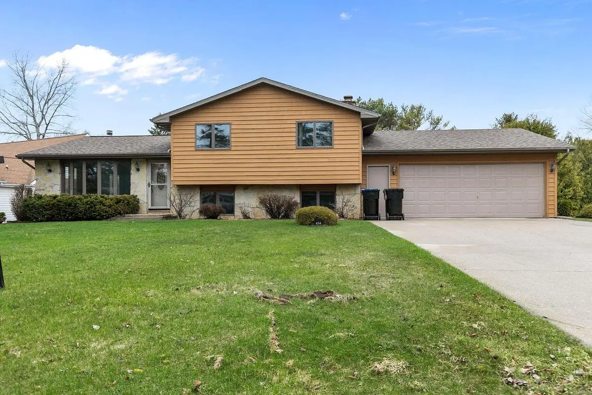 634 E WALNUT PLACE, Sturgeon Bay, WI 54235 - #1