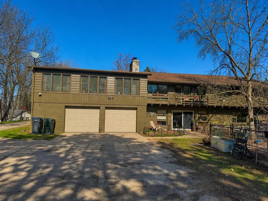 218 HIGH STREET, Waupaca, WI 54981 - #2