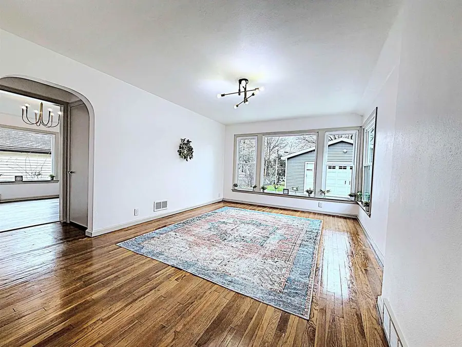 225 E CIRCLE STREET, Appleton, WI 54911 - #3