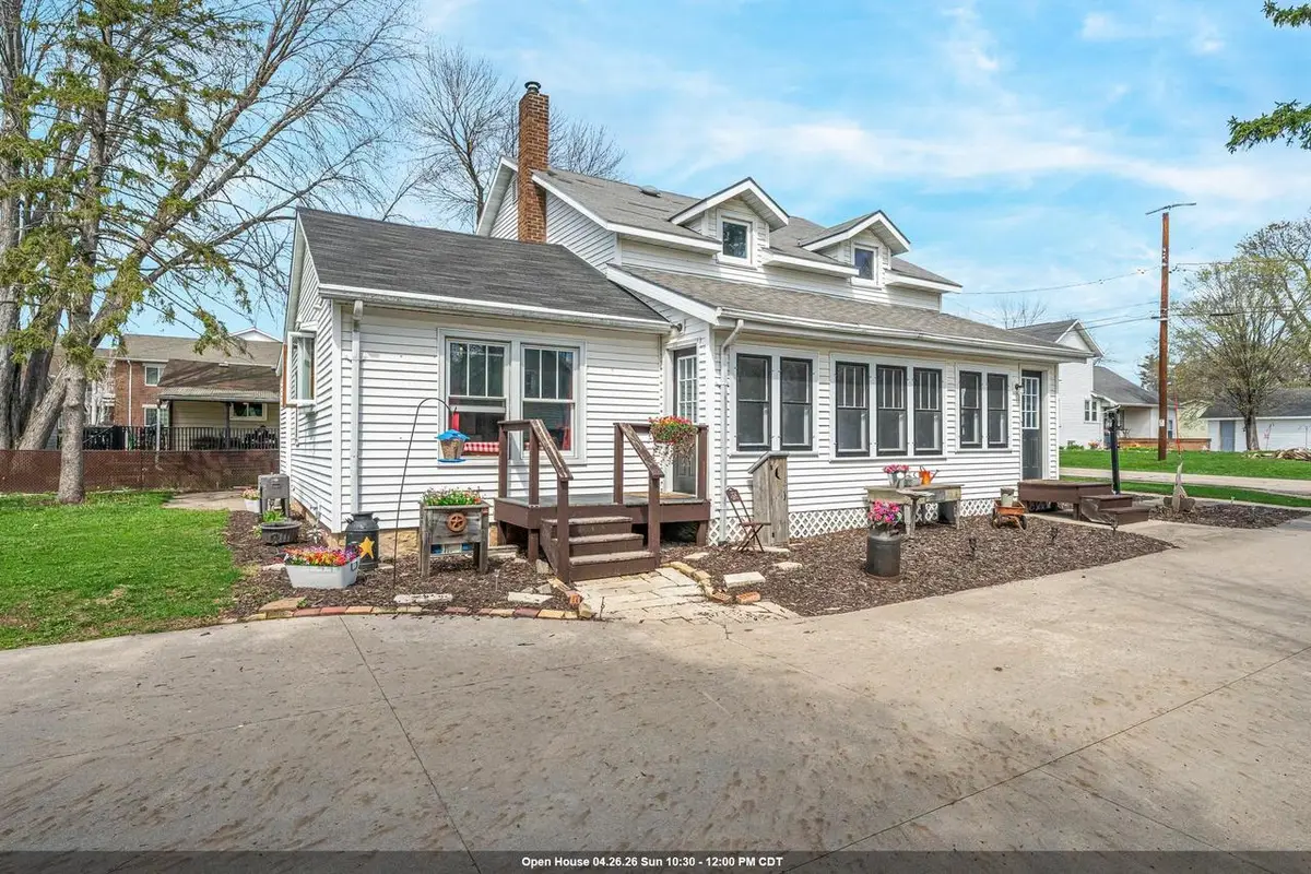 210 S 4TH STREET, Winneconne, WI 54986 - #1