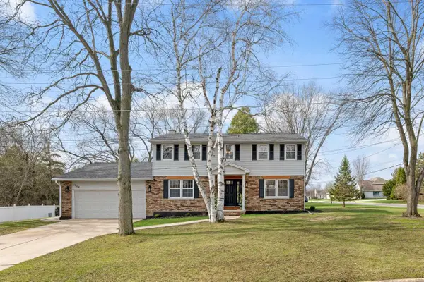 1300 HIAWATHA CIRCLE, Green Bay, WI 54313