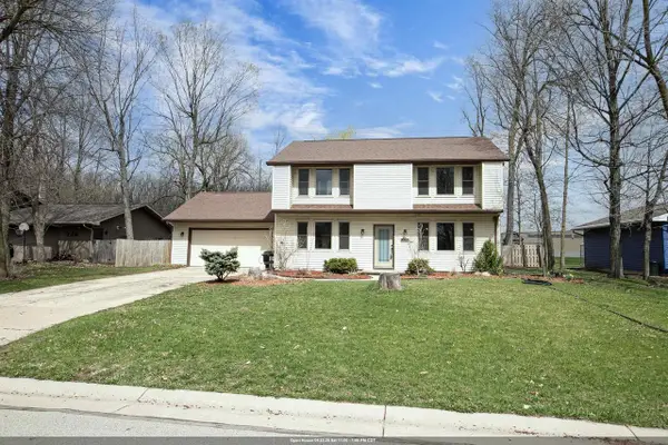 720 INDIANWOOD COURT, Neenah, WI 54956