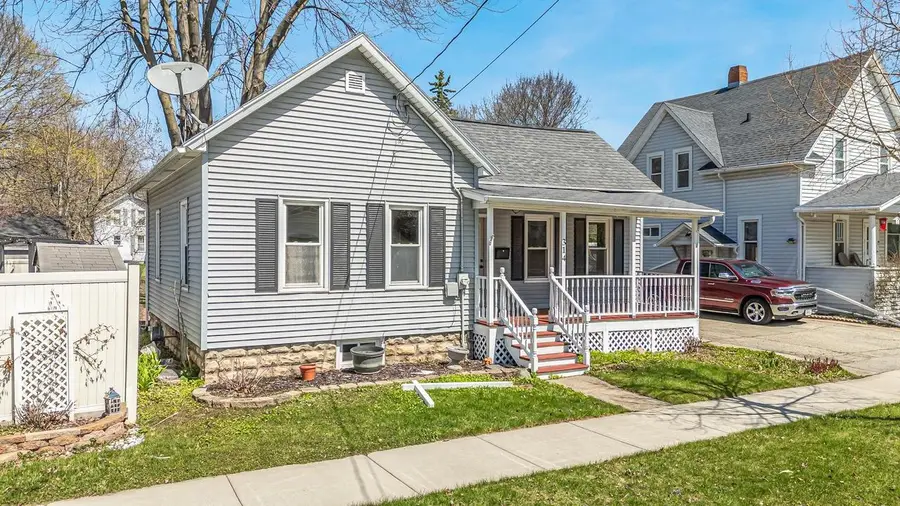 314 E WINNEBAGO STREET, Appleton, WI 54911 - #3