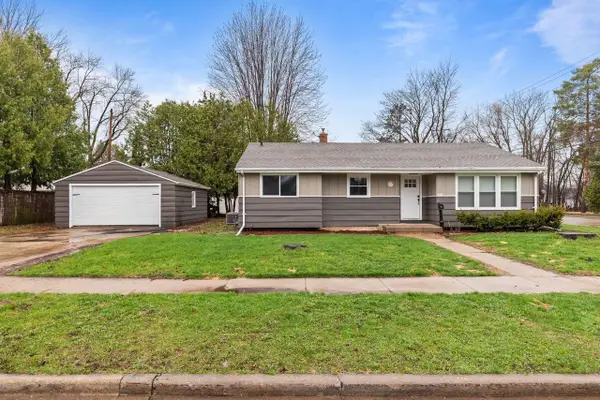 2007 S GLADYS AVENUE, Appleton, WI 54915