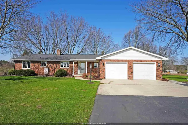 18918 CTH T, Denmark, WI 54208