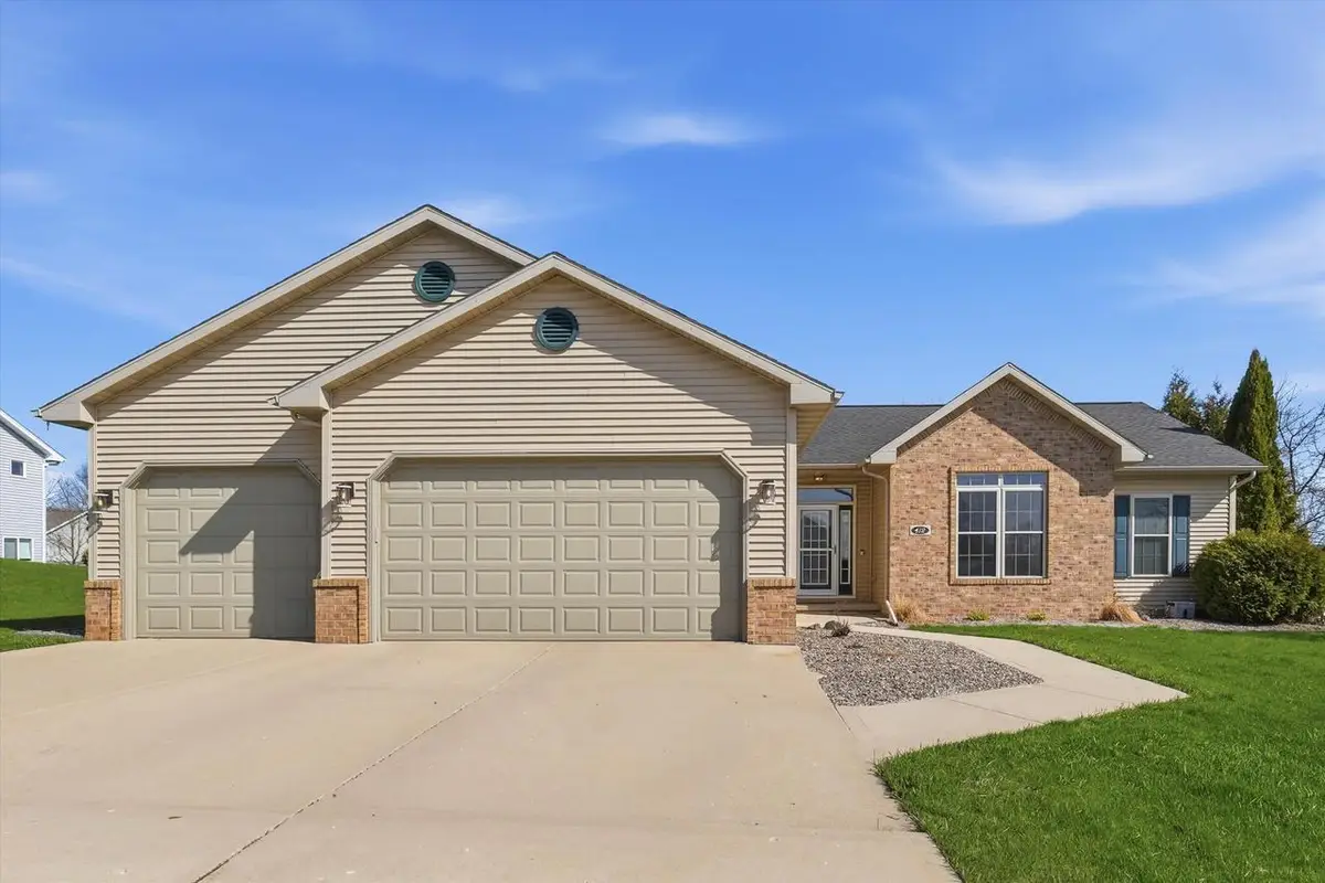 412 HARVEST HILL DRIVE, Denmark, WI 54208 - #1
