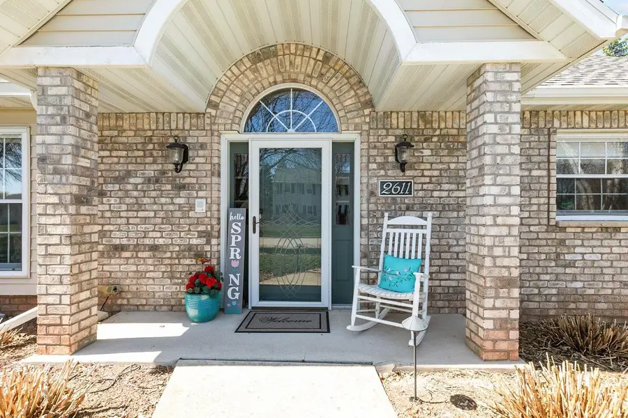 2611 N NICHOLAS STREET, Appleton, WI 54914 - #2