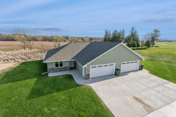 559 SUMMER DRIVE, Brillion, WI 54110