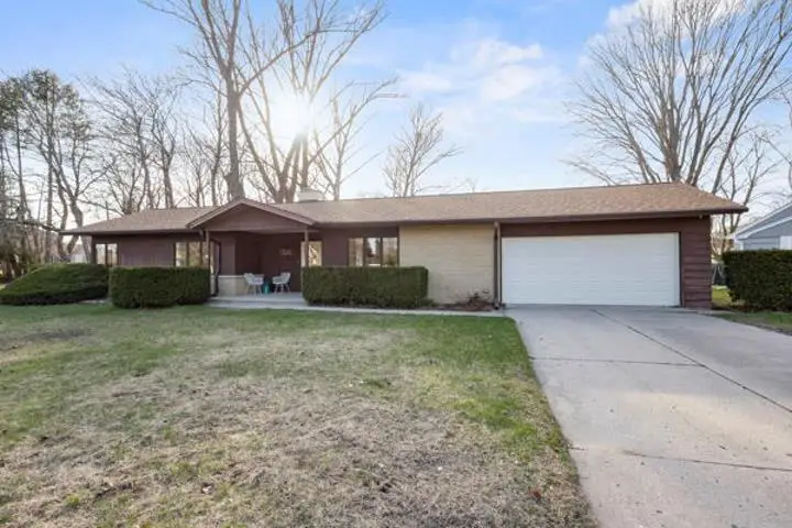 729 S 12TH AVENUE, Sturgeon Bay, WI 54235 - #3