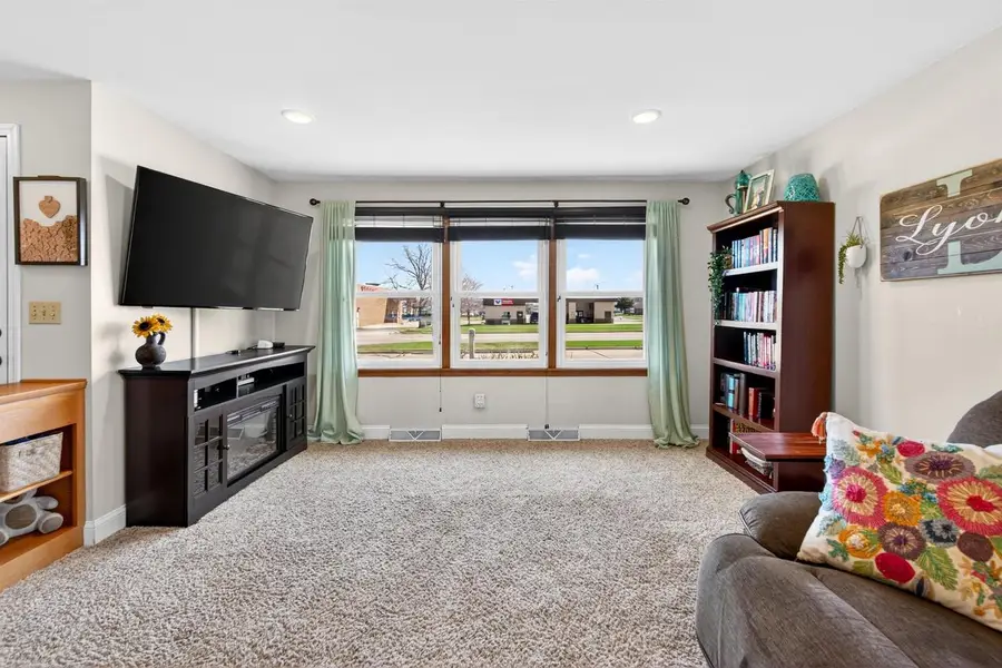 2505 LAVERNE LANE, Kaukauna, WI 54130 - #3