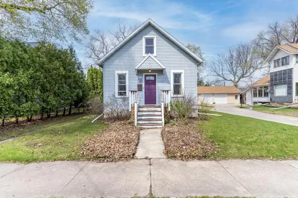 123 HARRISON STREET, Neenah, WI 54956