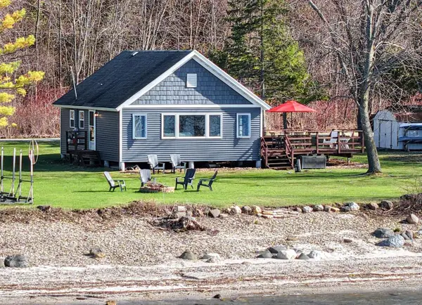 2075 SOUTH ROAD, Brussels, WI 54204