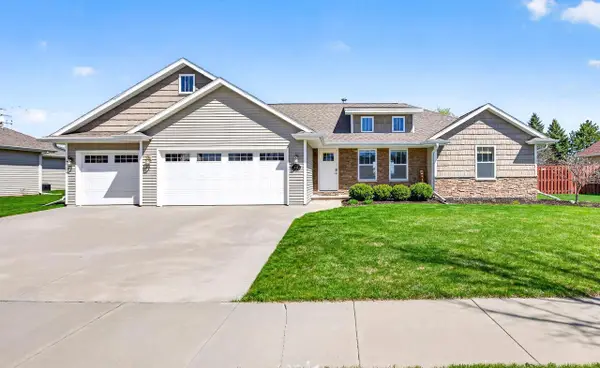 4102 E BRAEBURN DRIVE, Appleton, WI 54913
