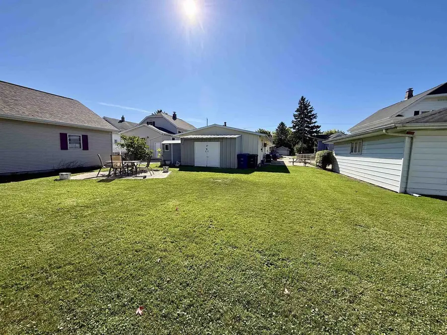 742 W 5TH AVENUE, Oshkosh, WI 54902 - #2