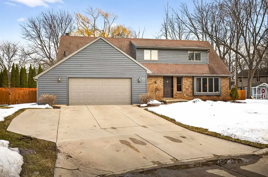 72 THISTLE DOWN COURT, Appleton, WI 54915 - #2
