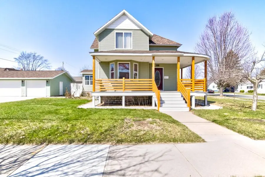 413 PARK STREET, Marinette, WI 54143 - #2