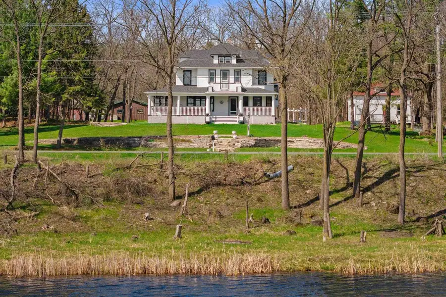 426 E NORTH LAKE STREET, Hancock, WI 54943 - #2