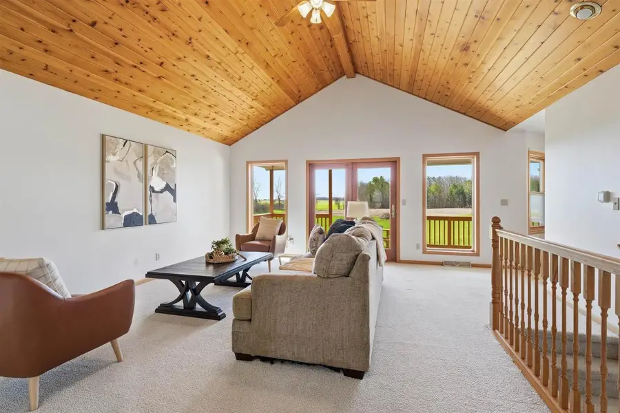 10013 MIDDLE ROAD, Manitowoc, WI 54220 - #3