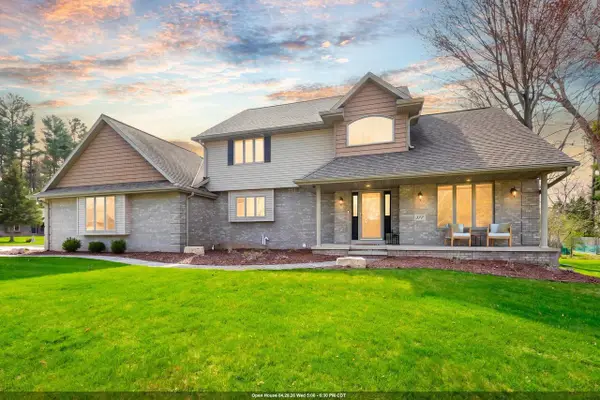 377 RIVERWOOD LANE, Green Bay, WI 54313