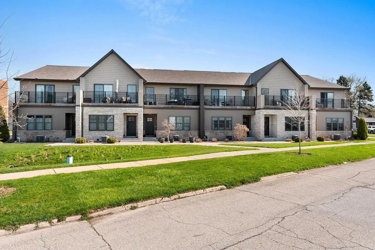 755 WILLIAM STREET  #4, De Pere, WI 54115 - #1