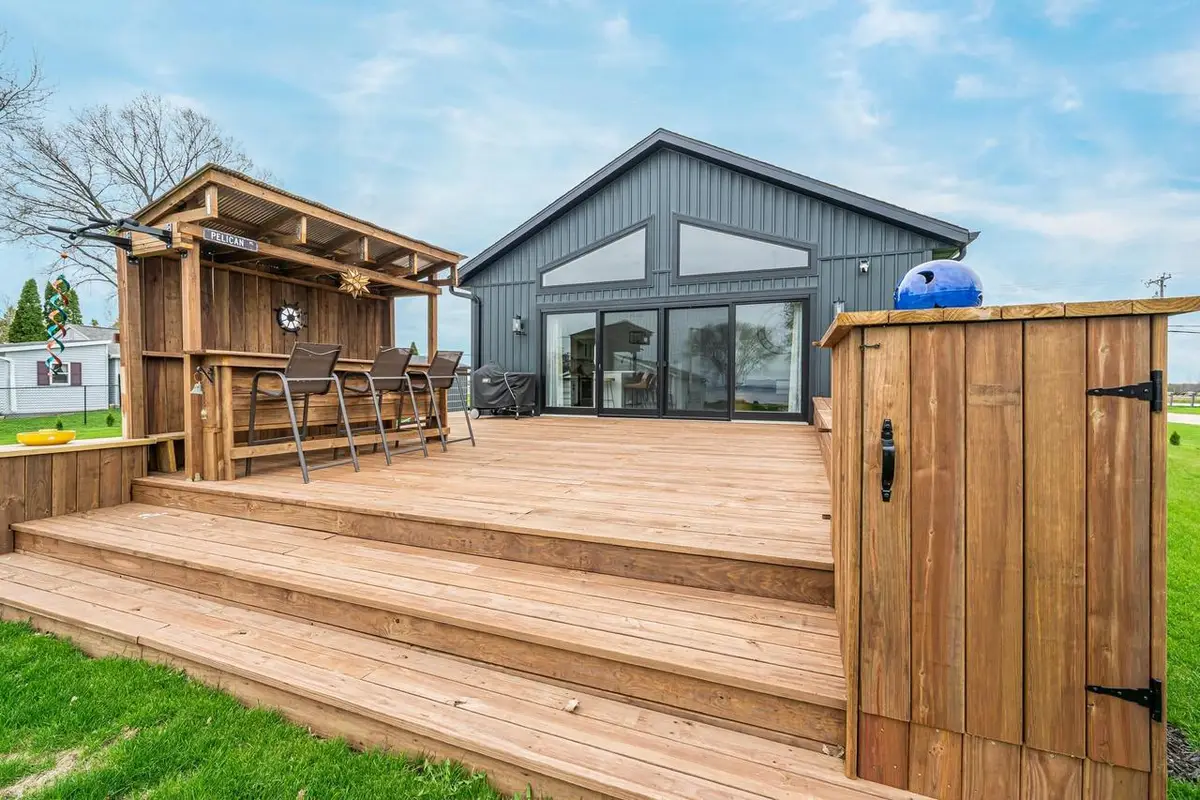 N8805 LAKESHORE DRIVE, Van Dyne, WI 54979 - #1