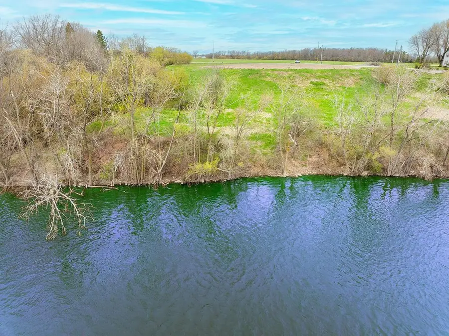 4351 LOST DAUPHIN ROAD, De Pere, WI 54115 - #3